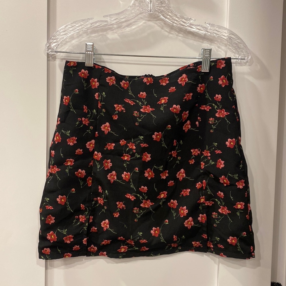 Size Small Black & Pink Floral Mini Skirt with Slits